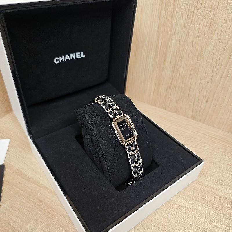 [品況超新甜價過新年🧧] Chanel 銀色皮穿鏈Premiere Iconic Chain石英腕錶-1