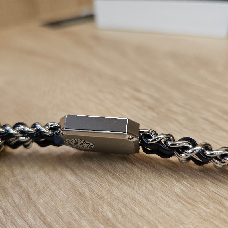 [品況超新甜價過新年🧧] Chanel 銀色皮穿鏈Premiere Iconic Chain石英腕錶-21