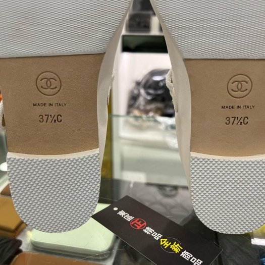東區正精品㊣CHANEL G45778 全新未使用香奈兒白色全皮金幣瑪莉珍娃娃鞋平底鞋秀款 37.5號 RZ6219-7