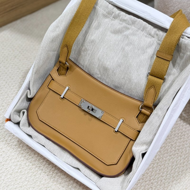 HERMES - 1S芝麻色Swift銀釦Jypsiere肩側背包╻MINI-31