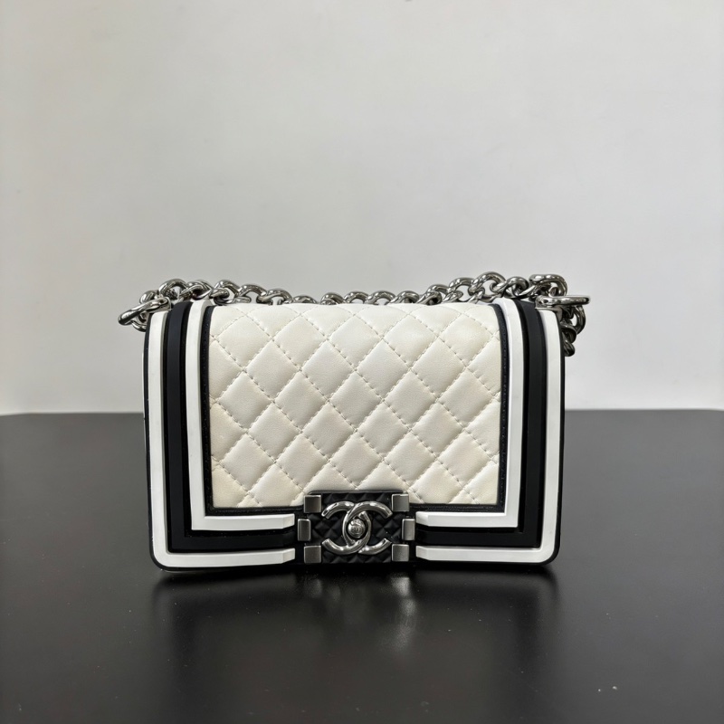 Chanel leboy 黑白熊貓 小號 肩背斜背包20*12  99新配件盒子塵袋保卡-3