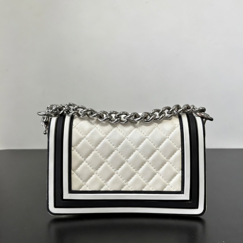 Chanel leboy 黑白熊貓 小號 肩背斜背包20*12  99新配件盒子塵袋保卡-4