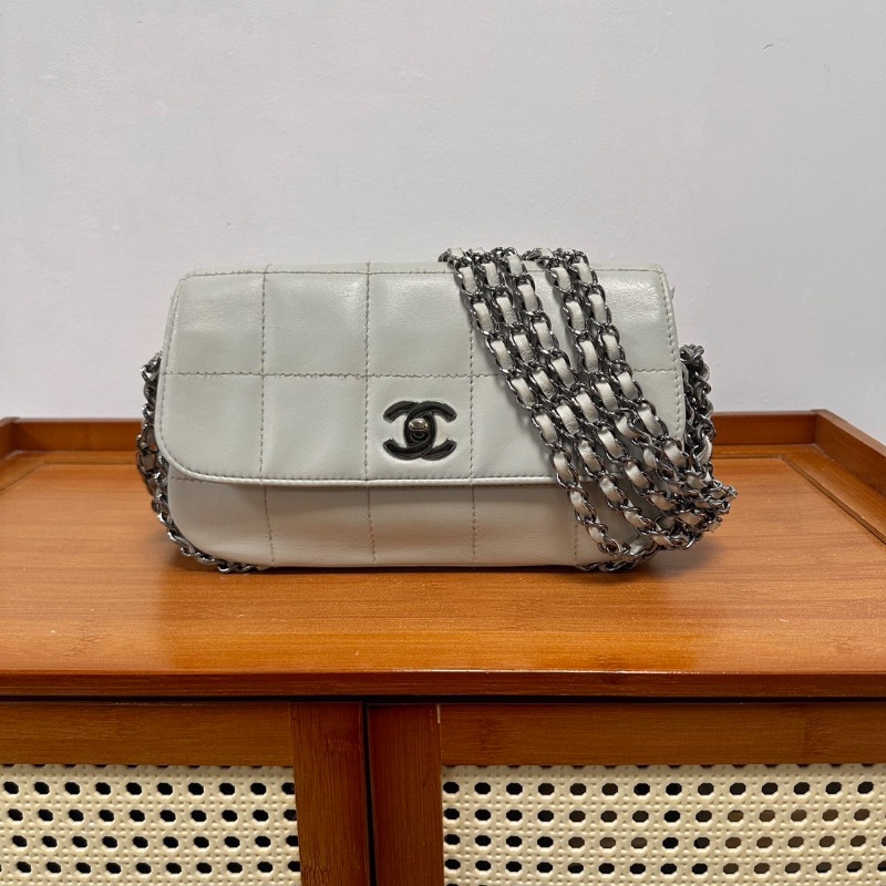 Chanel 白色菱格紋方塊冰格鏈條包24*13 99新配件塵袋-1