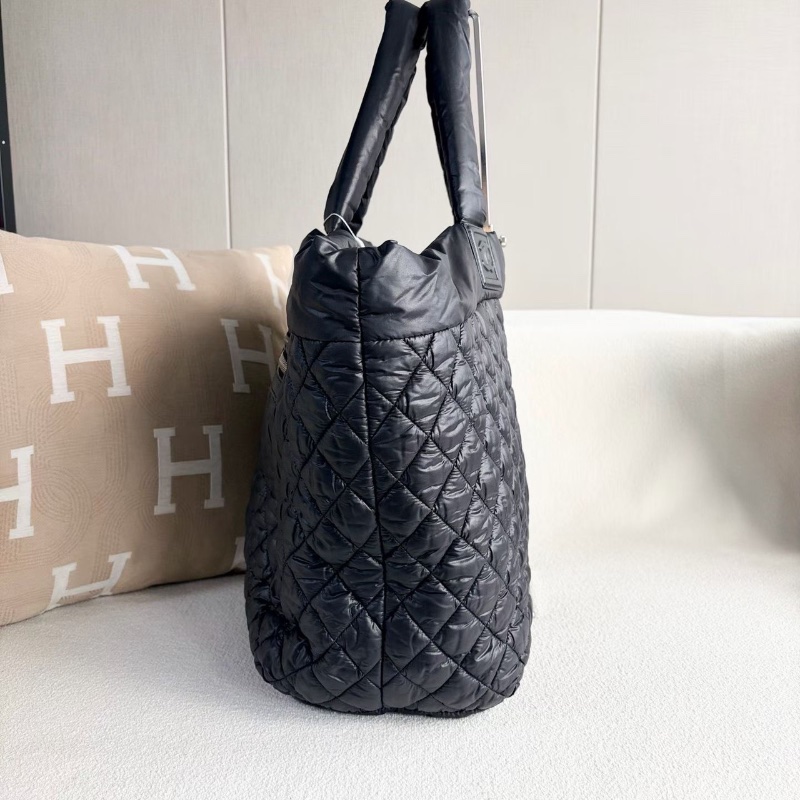 Chanel羽絨Tote托特包大號 黑色44*34*18 98新配件塵袋-3