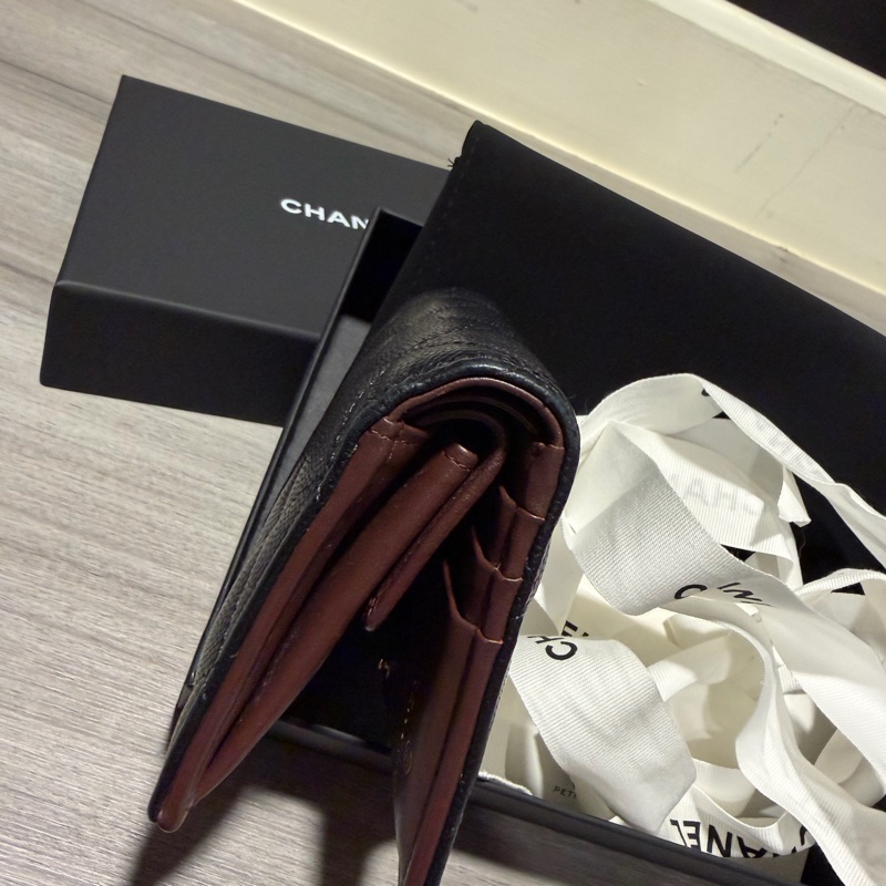 Chanel 對開荔枝皮短夾-15