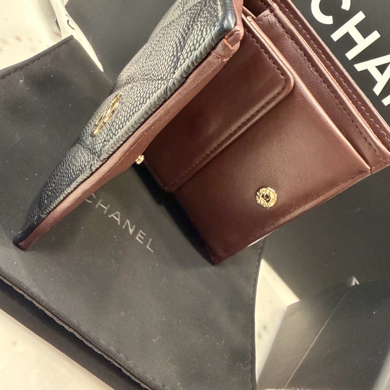 Chanel 對開荔枝皮短夾-21