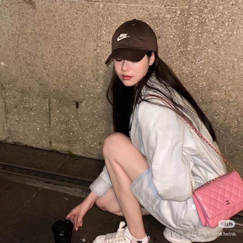 Chanel woc鏈條包 粉色銀色羊皮19*12*2 98新配件塵袋-0