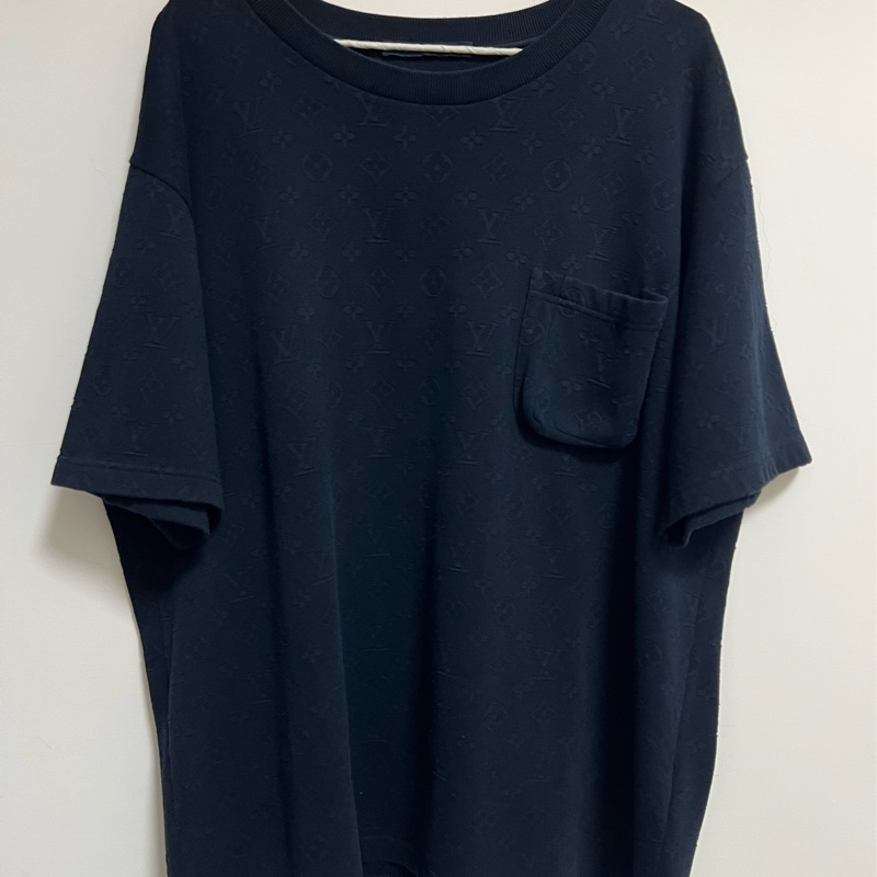 LV 經典 Monogram 立體口袋 T 恤-1