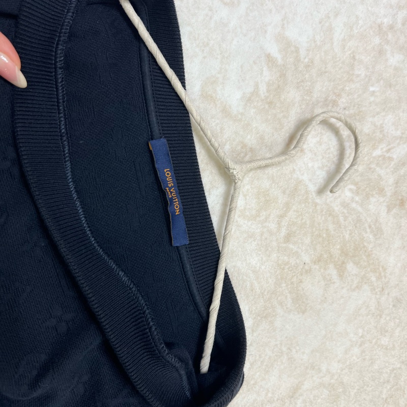 LV 經典 Monogram 立體口袋 T 恤-19