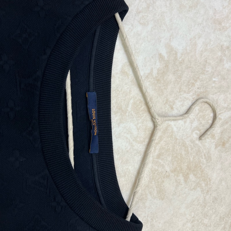 LV 經典 Monogram 立體口袋 T 恤-20