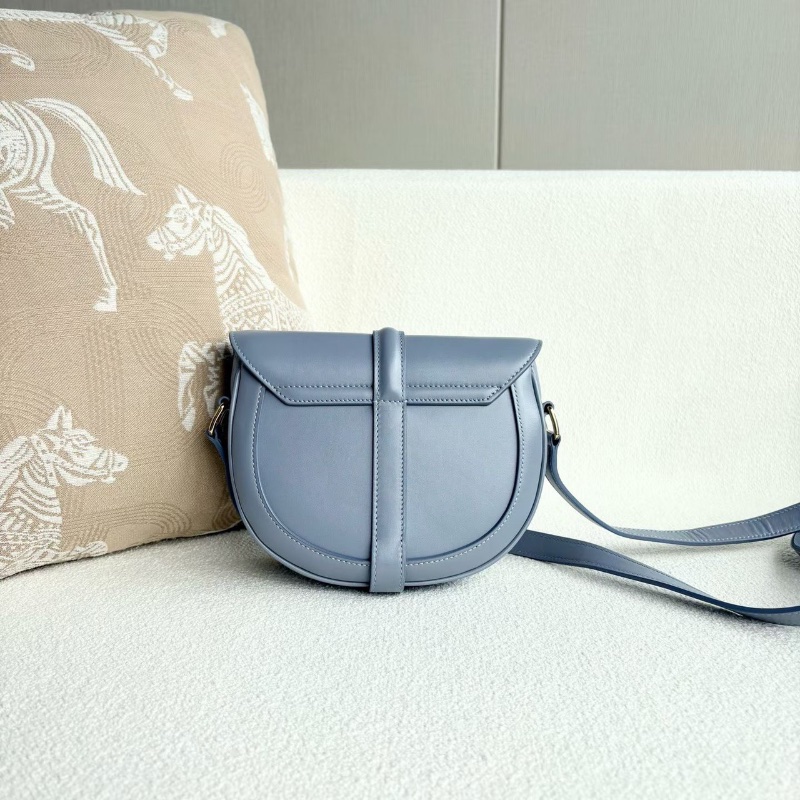 Celine besace16馬鞍包小號 藍色 金扣 可調節肩帶 牛皮 16*16*6 99新配件塵袋-8