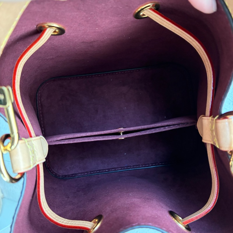 lv 花紋水桶BB 手提斜背兩用-14