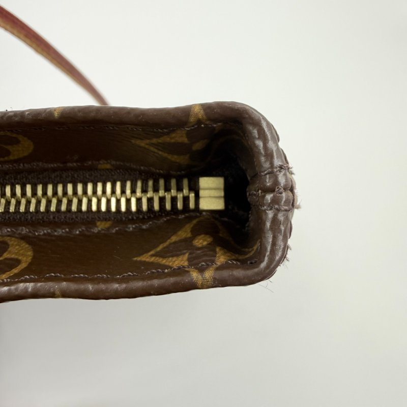 Louis Vuitton -原花  Carry it 雙耳琴譜肩背包-15