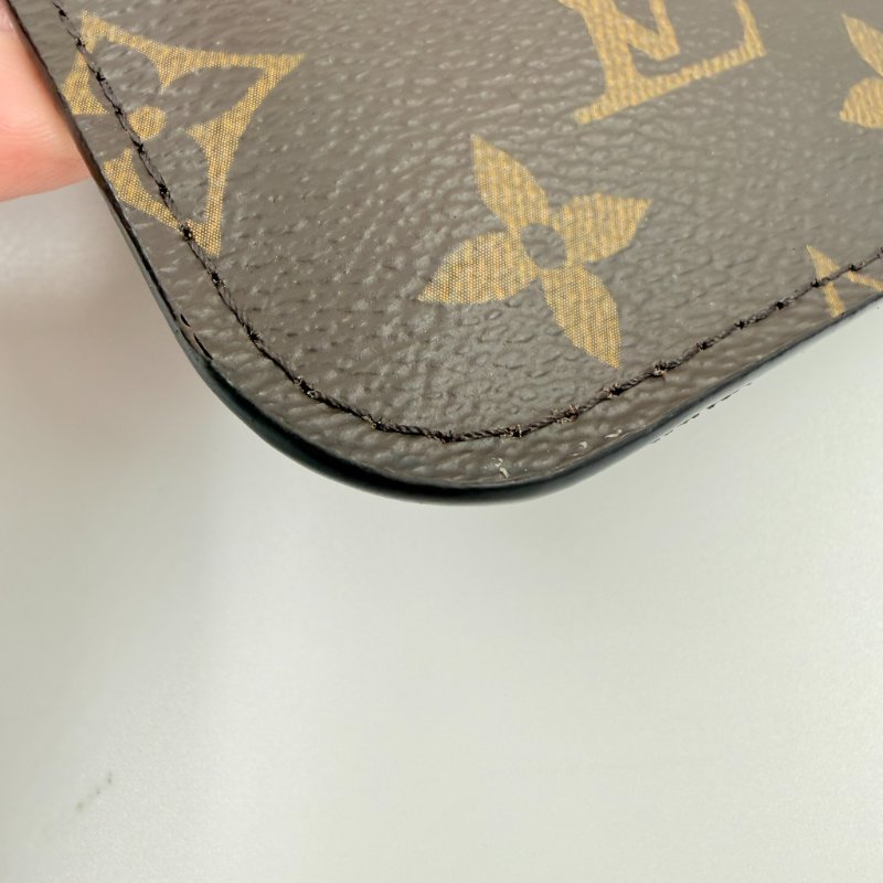 Louis Vuitton -原花  Carry it 雙耳琴譜肩背包-24