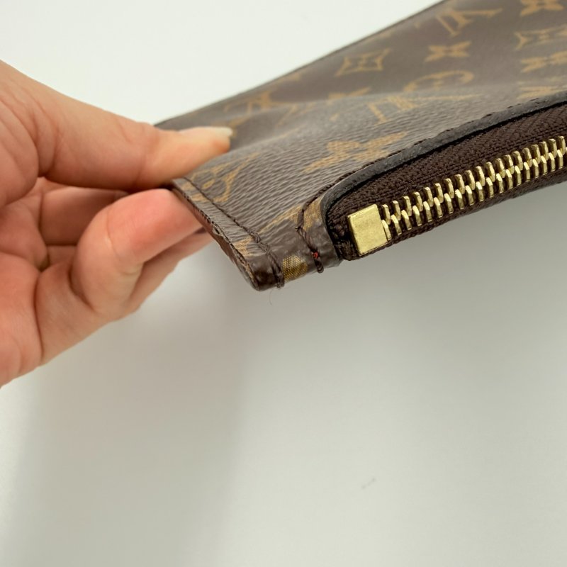 Louis Vuitton -原花  Carry it 雙耳琴譜肩背包-26