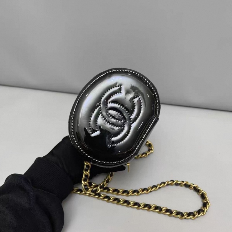 Chanel香奈兒 黑金漆皮菱格水桶包 芯片款-2