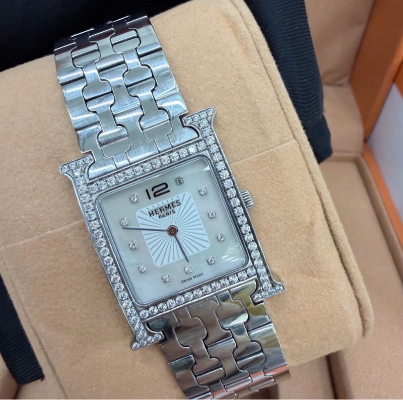 【經典H滿鑽🤩99%接近全新✨低調奢華✨】Hermes女士石英表 鋼帶款 貝母盤+後鑲鑽，鋼帶款-2