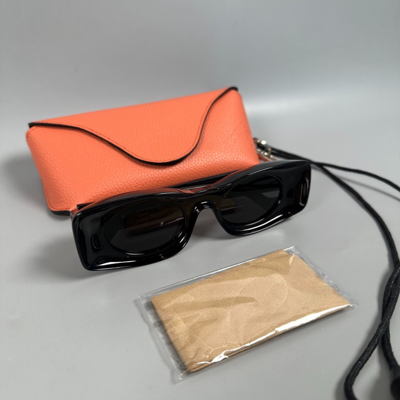 【潮人必備😎大全套✨全網最低價】羅意威LOEWE秀款Paula‘S系列黑色墨鏡太陽鏡-4