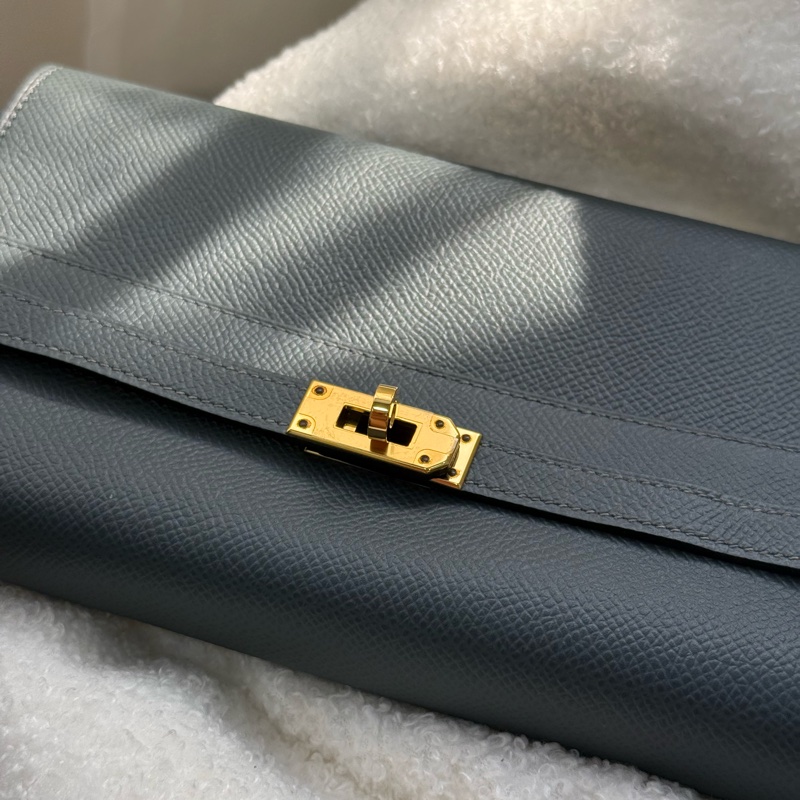 （2023台灣專櫃購證）愛馬仕 Kelly to go 颶風藍Y7 🔹高級灰調的藍色-2