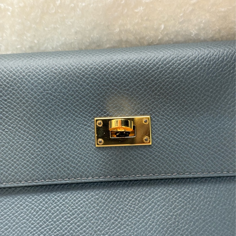 （2023台灣專櫃購證）愛馬仕 Kelly to go 颶風藍Y7 🔹高級灰調的藍色-8