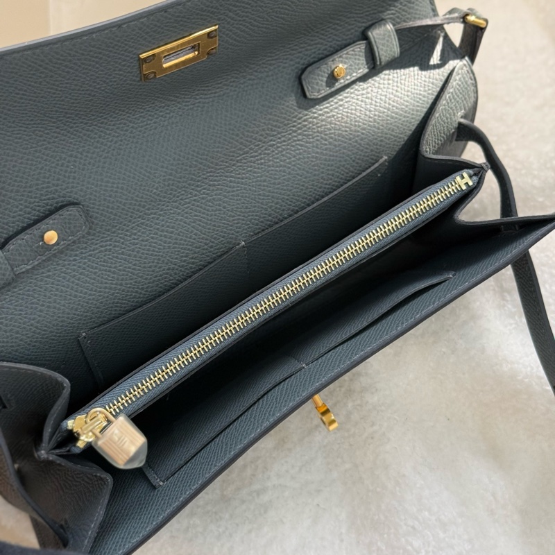 （2023台灣專櫃購證）愛馬仕 Kelly to go 颶風藍Y7 🔹高級灰調的藍色-12