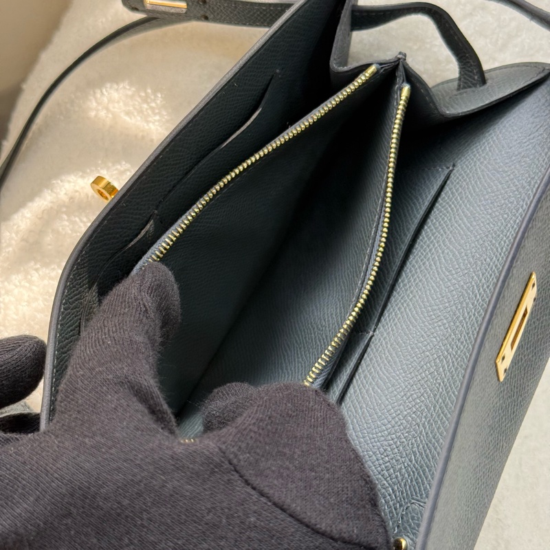 （2023台灣專櫃購證）愛馬仕 Kelly to go 颶風藍Y7 🔹高級灰調的藍色-13