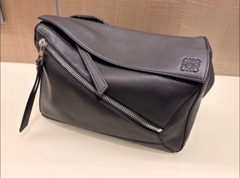 Loewe puzzle 黑色小號腰包-5