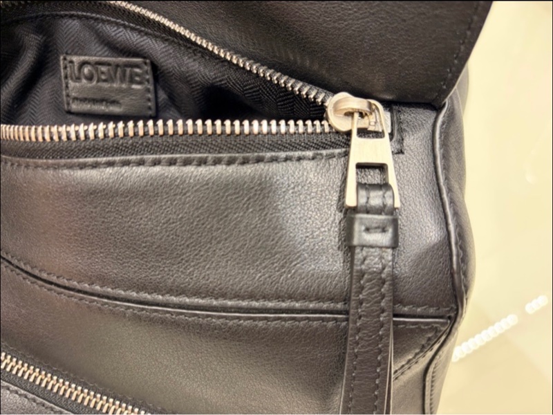 Loewe puzzle 黑色小號腰包-12
