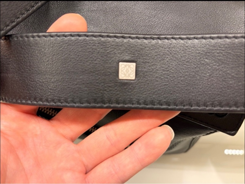 Loewe puzzle 黑色小號腰包-14