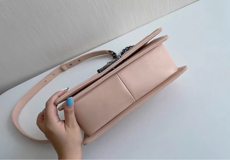 【96新 ✨ 全網最低價！】Chanel 香奈兒 中號Leboy 粉色 羊皮 鏈條包 （下單前先查詢❗️）-6