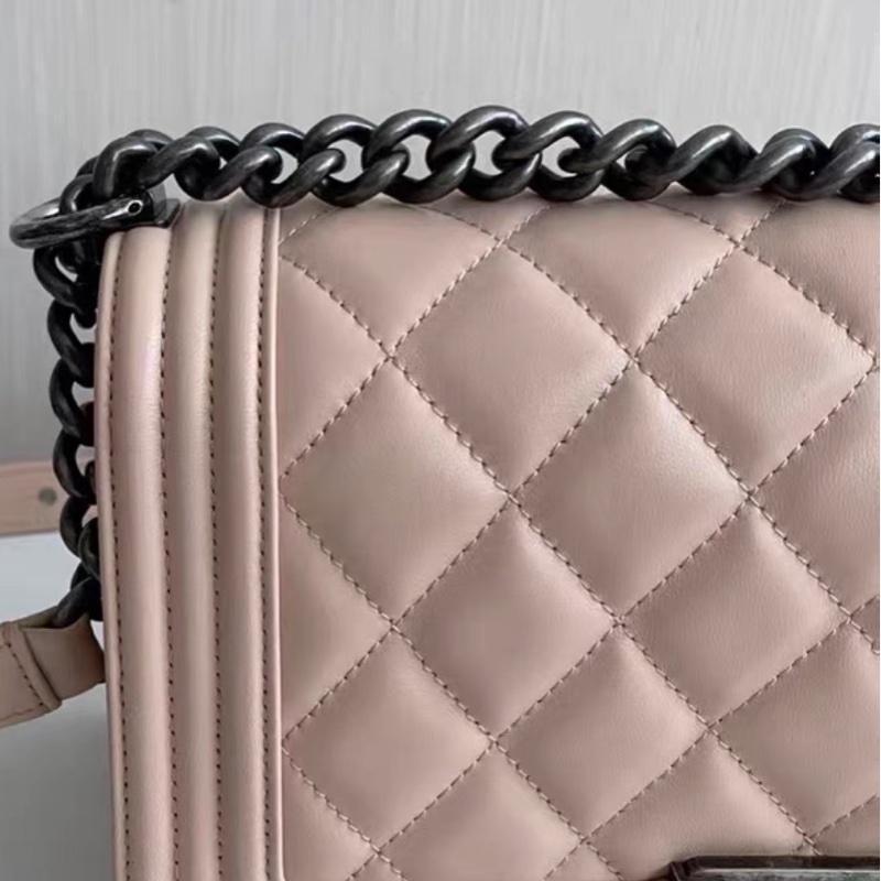 【96新 ✨ 全網最低價！】Chanel 香奈兒 中號Leboy 粉色 羊皮 鏈條包 （下單前先查詢❗️）-9