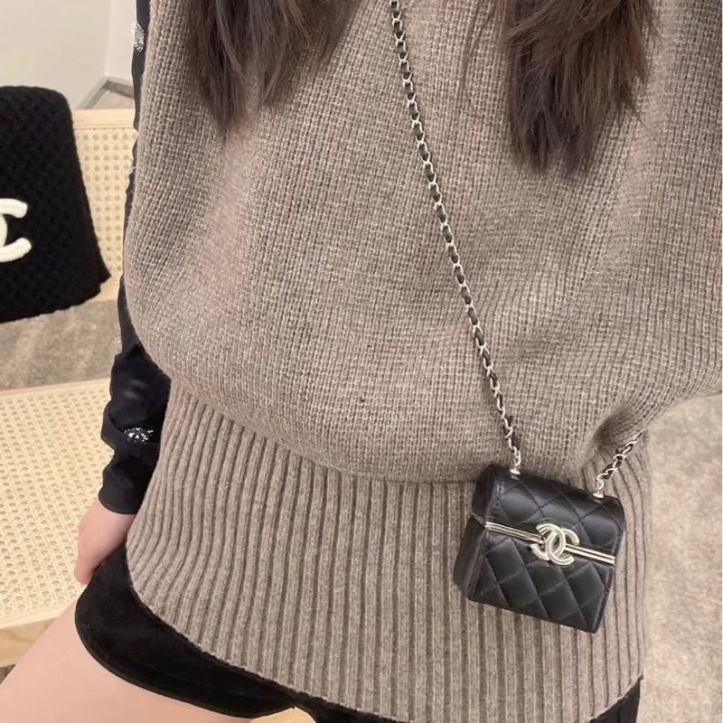 【97新 ✨ 全網最低價！】特別款 Chanel香奈兒 黑金mini小盒子 羊皮 耳機包 斜挎包 腰包（下單前先詢問❗️）-1