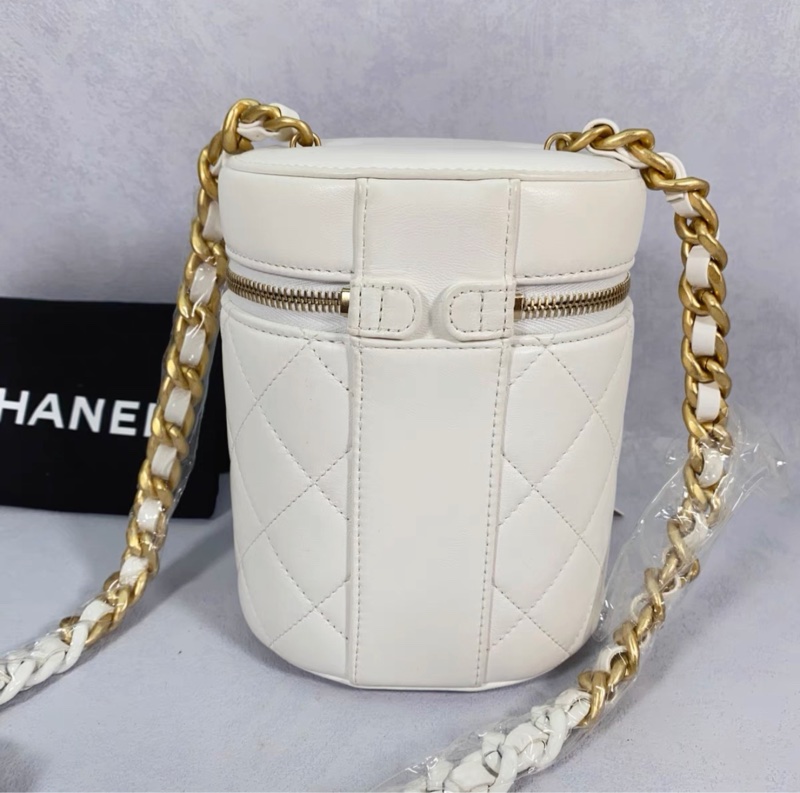 【95新 ✨ 全網最低價！】Chanel 香奈兒 圓筒包化妝包 羊皮 雙色鏈條晶片款 原價35000港幣 🥲-3