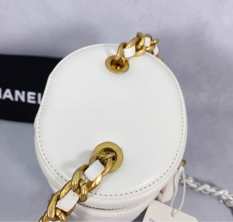 【95新 ✨ 全網最低價！】Chanel 香奈兒 圓筒包化妝包 羊皮 雙色鏈條晶片款 原價35000港幣 🥲-4