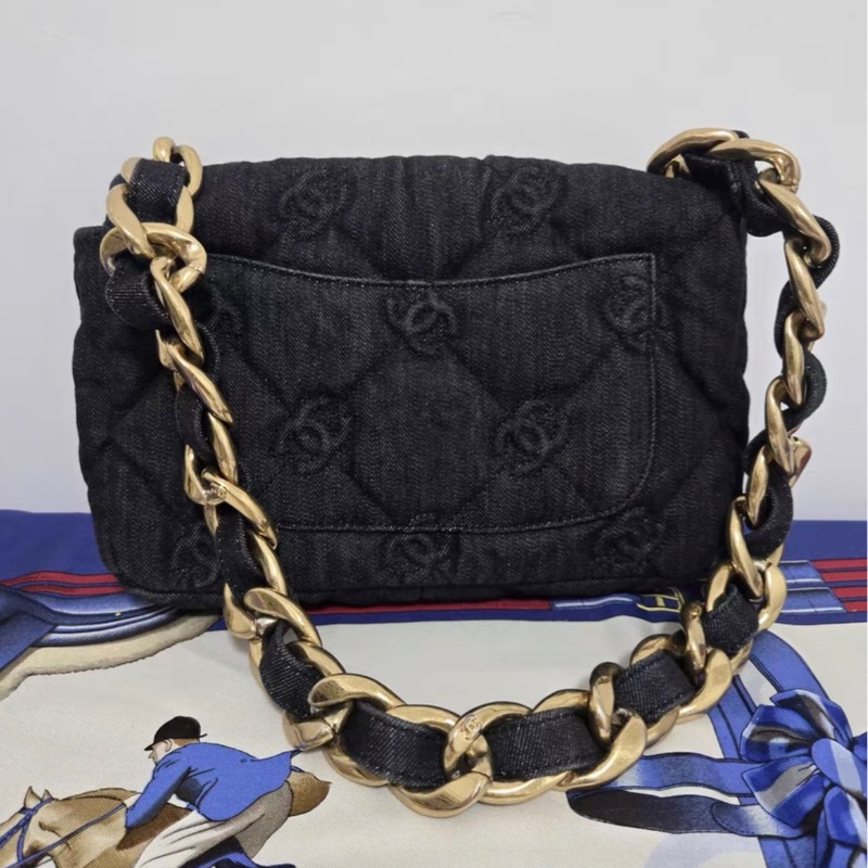 Chanel 香奈兒 雙C浮雕鏈條包 芯片款 Chanel Black Denim Small Funky Town Flap Gold Hardware, 2022-1