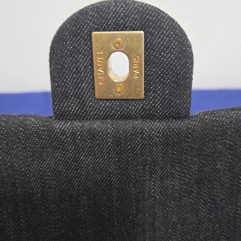 Chanel 香奈兒 雙C浮雕鏈條包 芯片款 Chanel Black Denim Small Funky Town Flap Gold Hardware, 2022-5