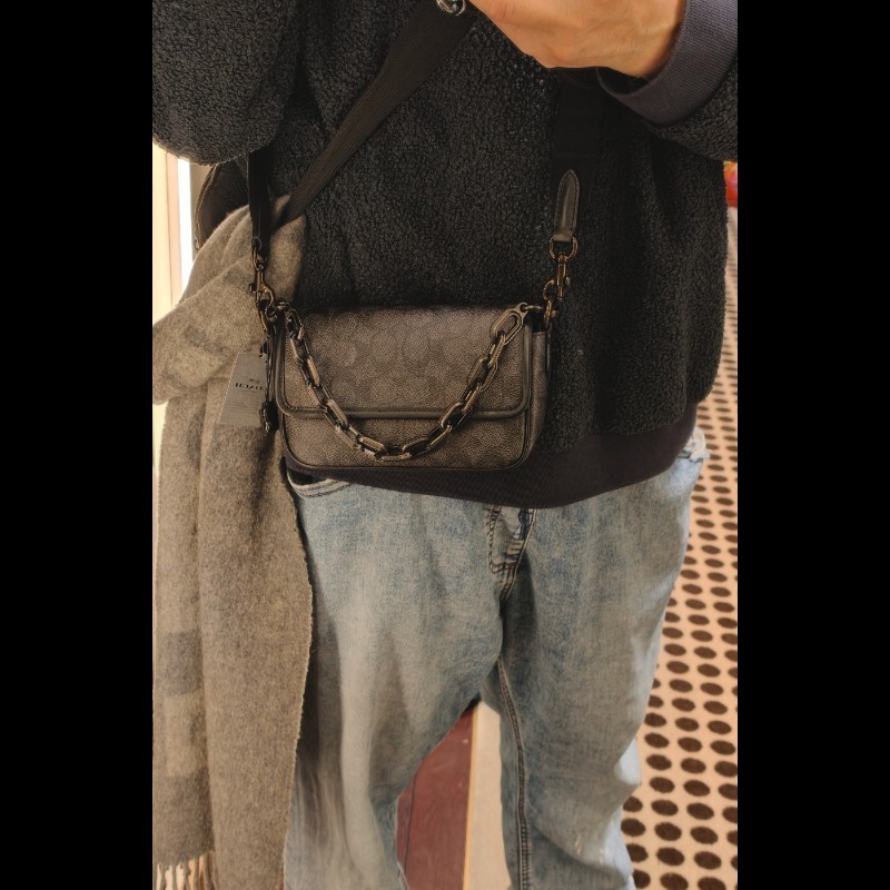 這個月法國剛剛帶回來coach限量生產小包包，男女通用-2