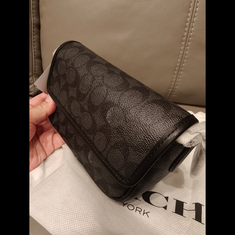 這個月法國剛剛帶回來coach限量生產小包包，男女通用-5