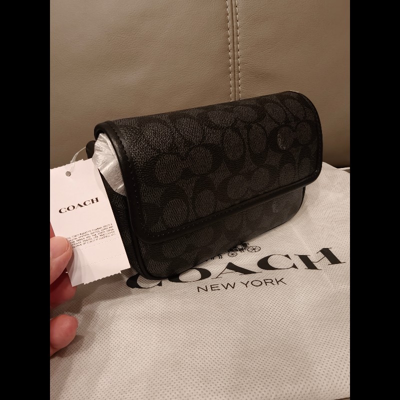 這個月法國剛剛帶回來coach限量生產小包包，男女通用-7