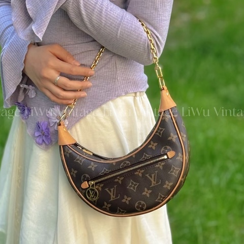 熱門日常實用款😍99新🆕Lv路易威登Loop棕色老花月亮包碗豆包單肩手提鏈條包🌙