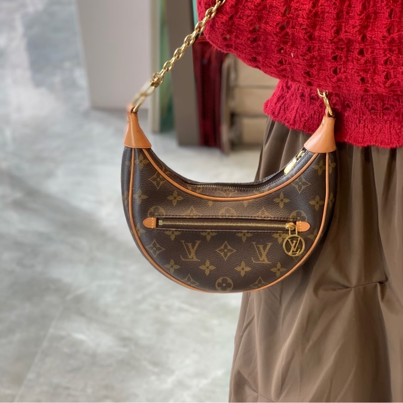 熱門日常實用款😍99新🆕Lv路易威登Loop棕色老花月亮包碗豆包單肩手提鏈條包🌙-3