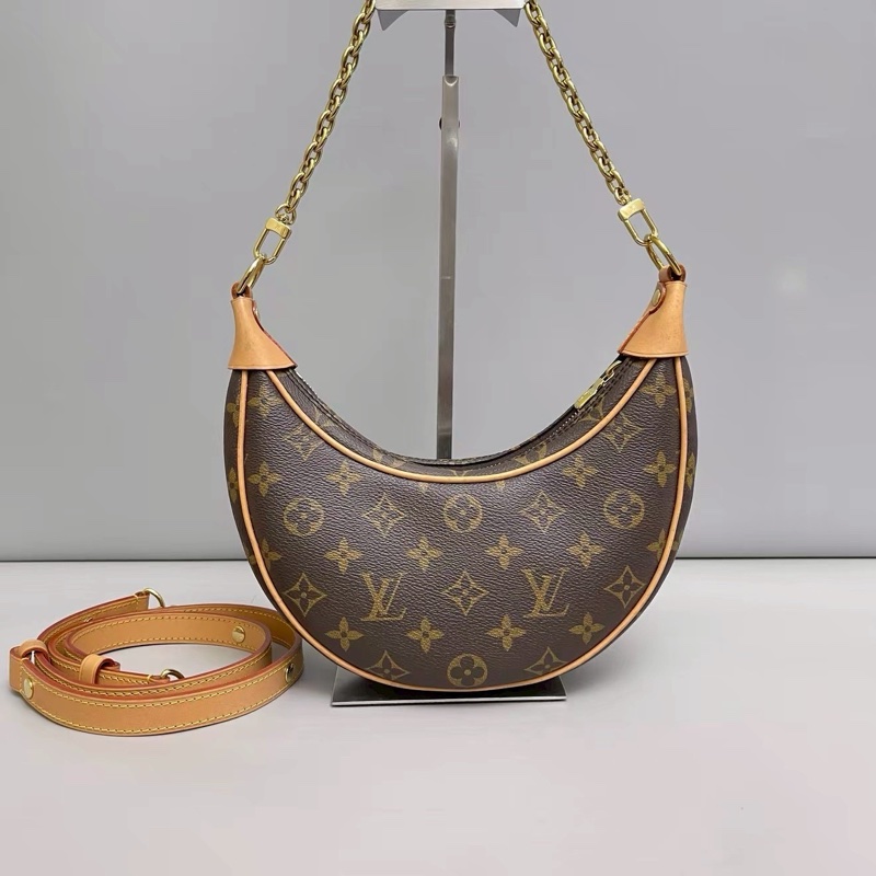 熱門日常實用款😍99新🆕Lv路易威登Loop棕色老花月亮包碗豆包單肩手提鏈條包🌙-9