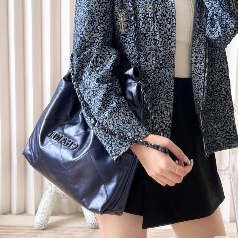 氣質百搭款💙Chanel深海藍小號22bag垃圾袋單肩鏈條包⛓️-9