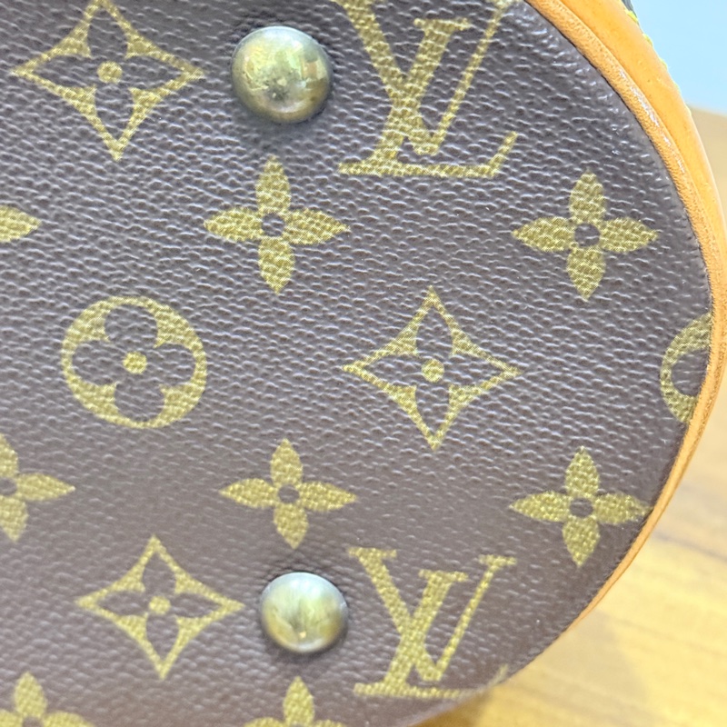 不錯的88新✨私物超甜賣🫶🏻 LV老花 小水桶  內裡全皮 肩背 手提都可以 經典好用又可愛-76