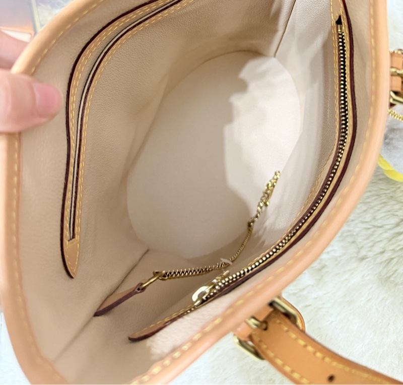 8新✨LV老花 小水桶 內裡全皮 肩背 手提都可以 經典好用又可愛-39