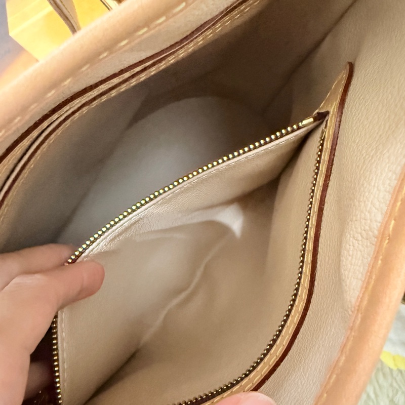 8新✨LV老花 小水桶 內裡全皮 肩背 手提都可以 經典好用又可愛-54