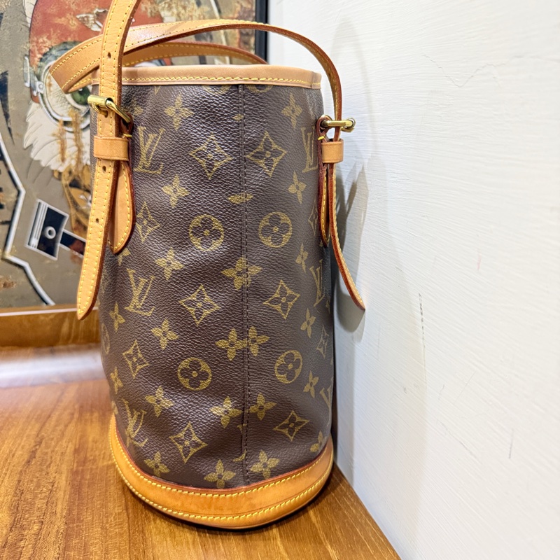 不錯的88新✨LV老花 小水桶  內裡全皮 肩背 手提都可以 經典好用又可愛-24