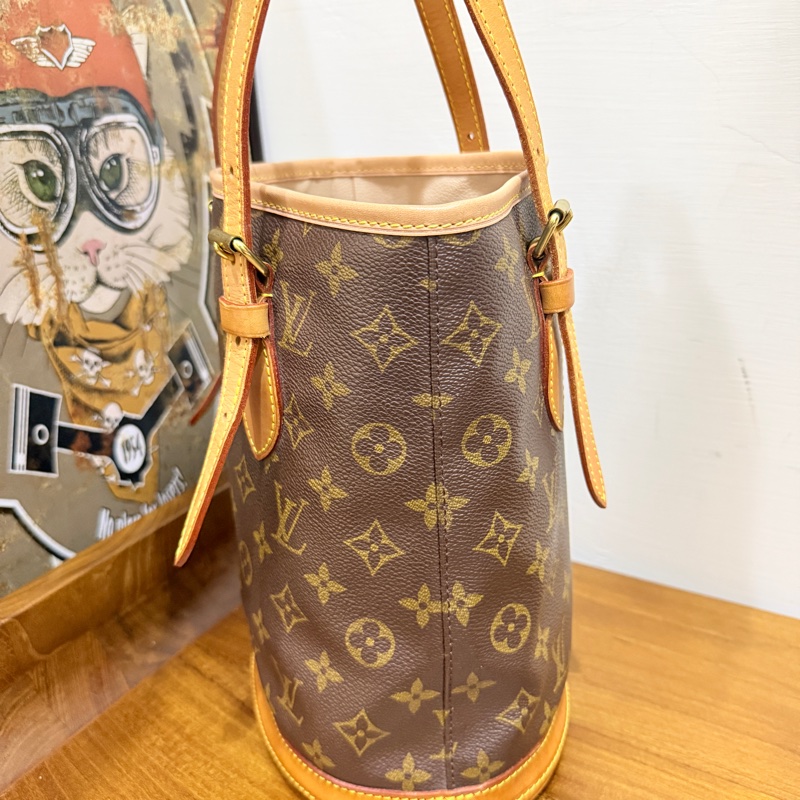 不錯的88新✨LV老花 小水桶  內裡全皮 肩背 手提都可以 經典好用又可愛-26