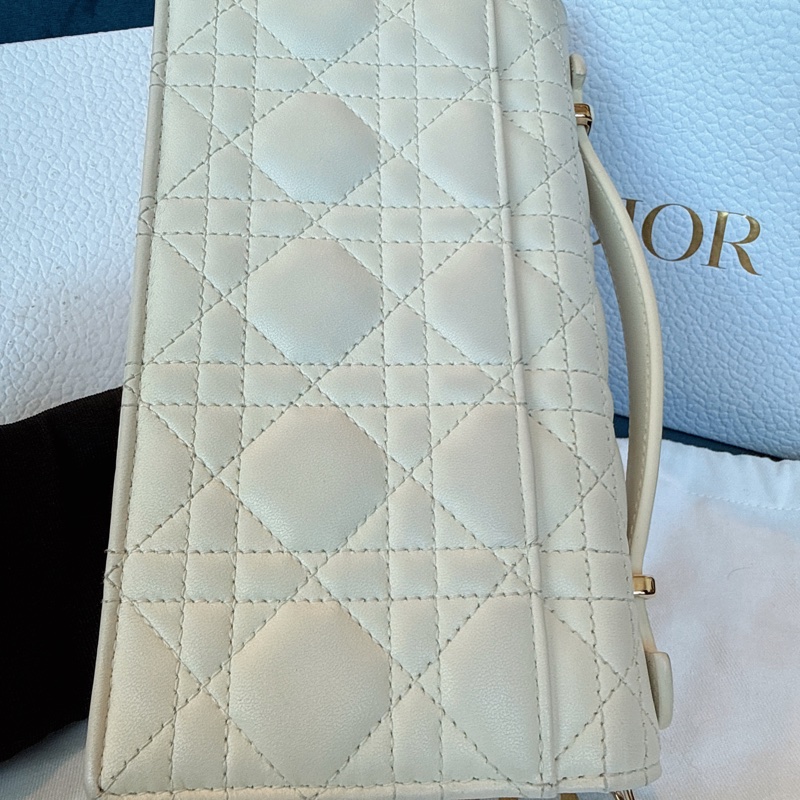 Dior✨My lady Dior 藤格紋鏈條包 櫃上再售十萬-10