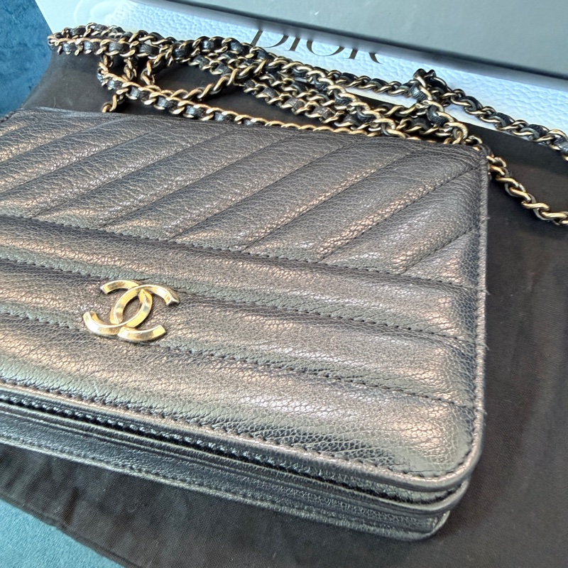 Chanel✨山羊皮條紋WOC鏈子皮夾 22開-7
